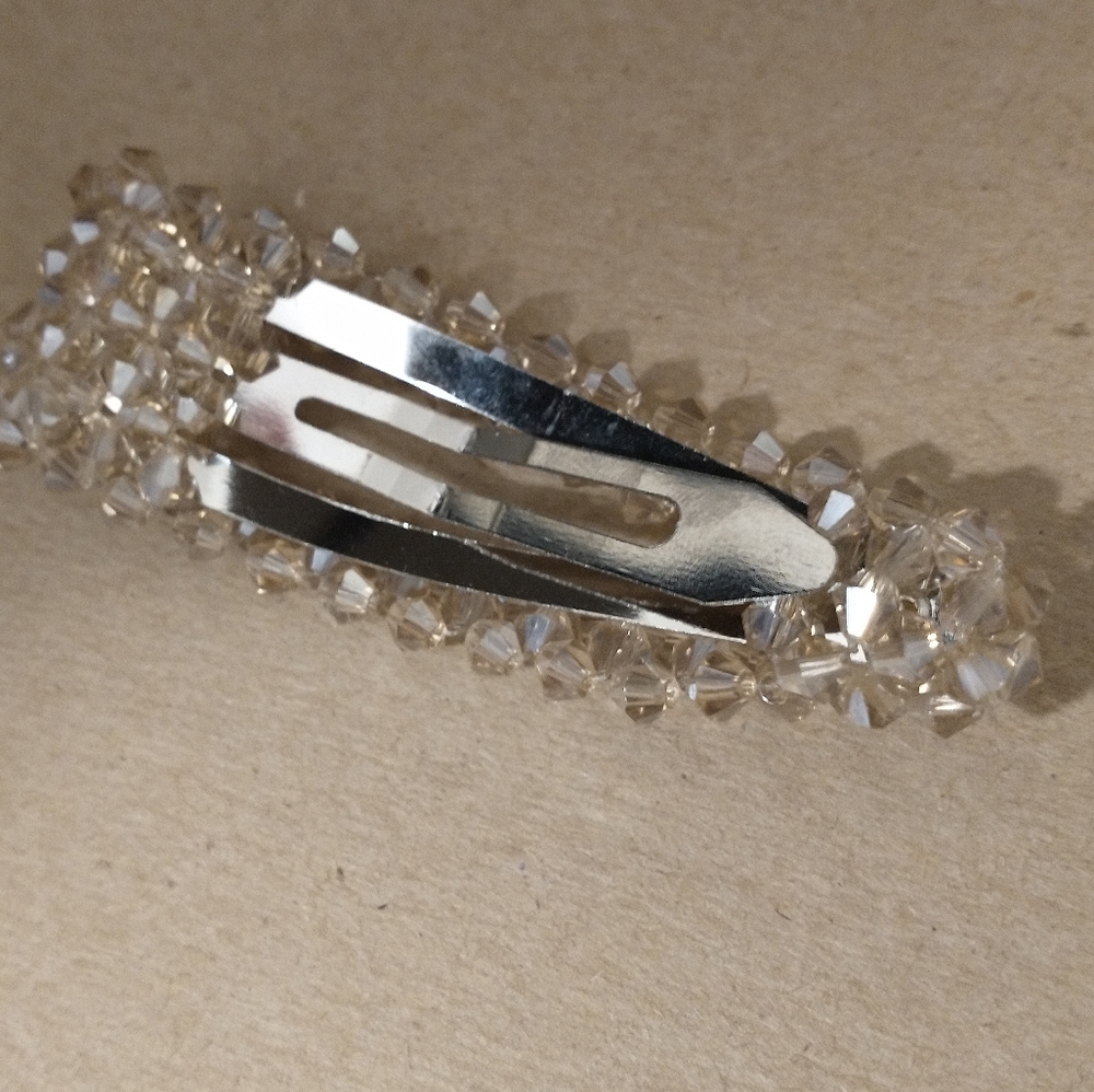 Hair clips - Picture 8 of 12